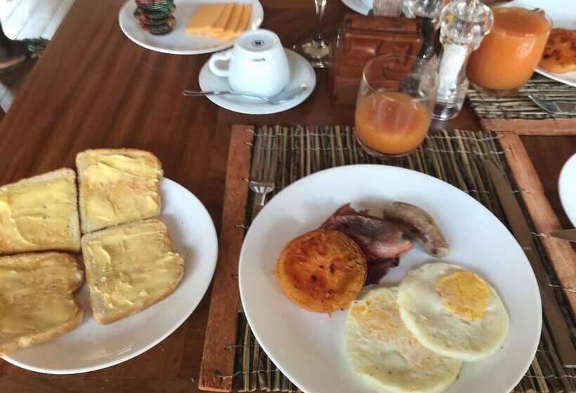 هتل Vertigo Lodge De Estaurio