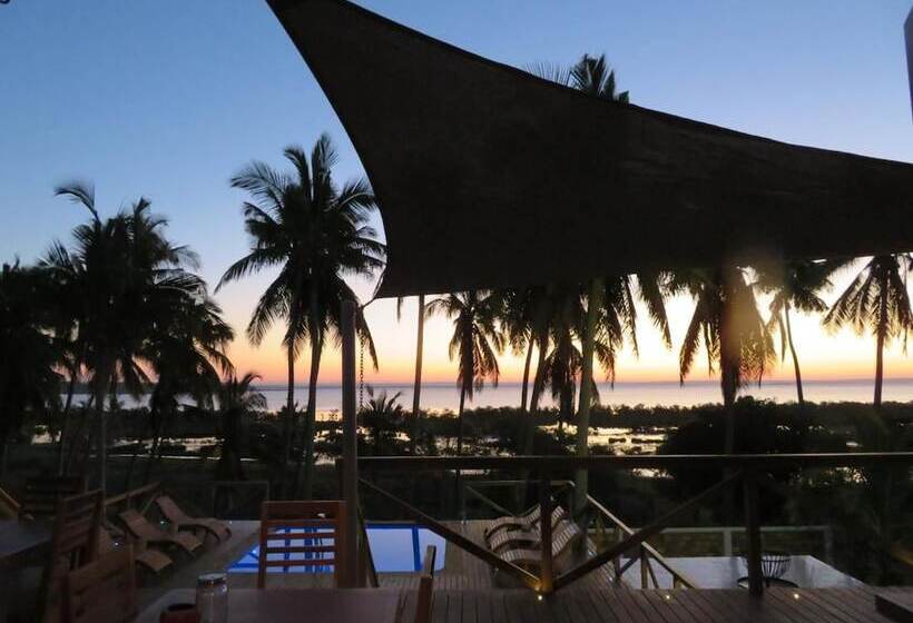 هتل Vertigo Lodge De Estaurio