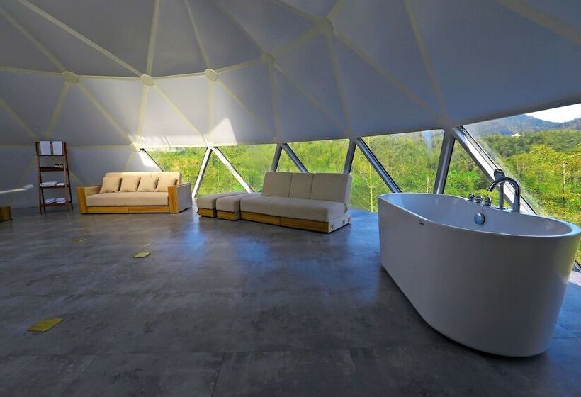 リゾートホテル Planet Zero Retreat