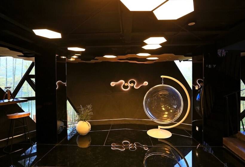 リゾートホテル Planet Zero Retreat