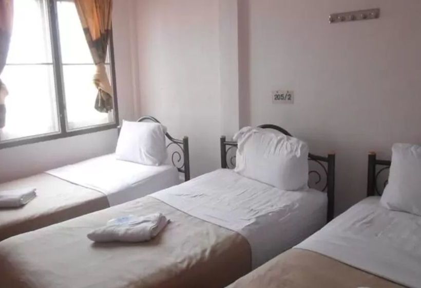 Alberg Mixay Guesthouse