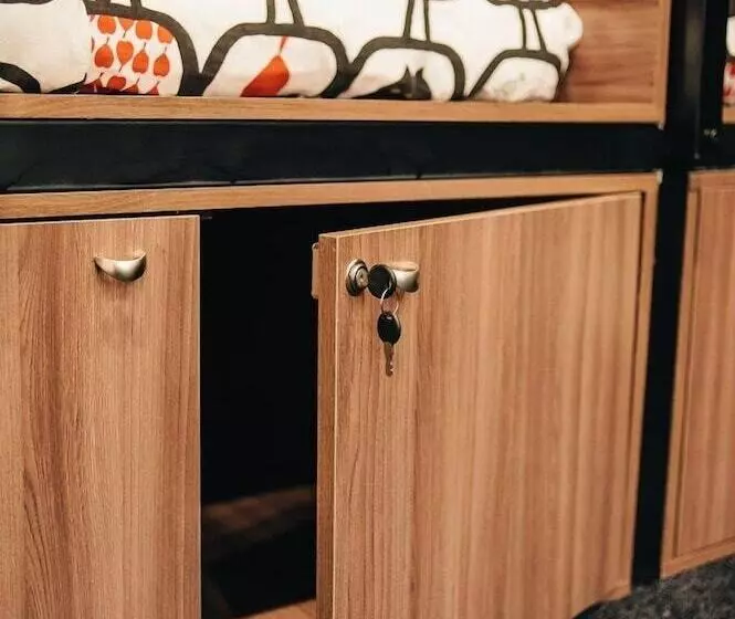 Anchor Park Capsule Hostel