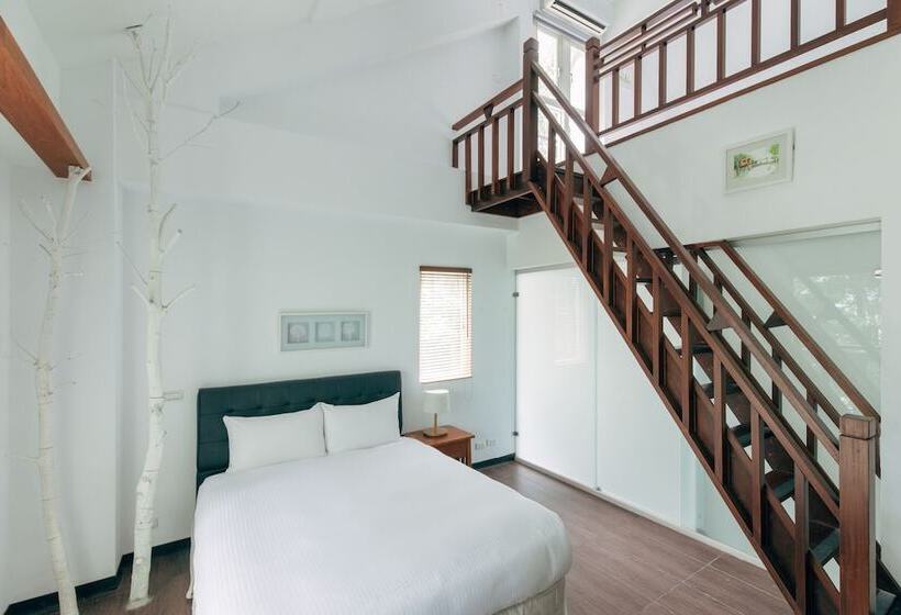 تختخواب و صبحانه Reindeer Miaoli Green Wave