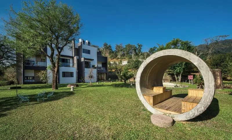 تختخواب و صبحانه Shanyifang Resort