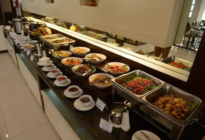 Hotel 88 Diponegorojember By Wh