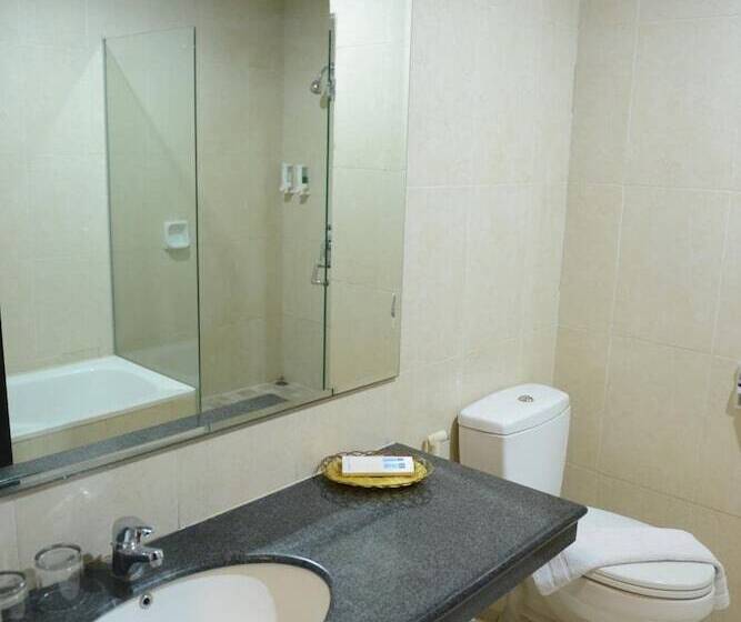 בית מלון כפרי 88 Diponegorojember By Wh