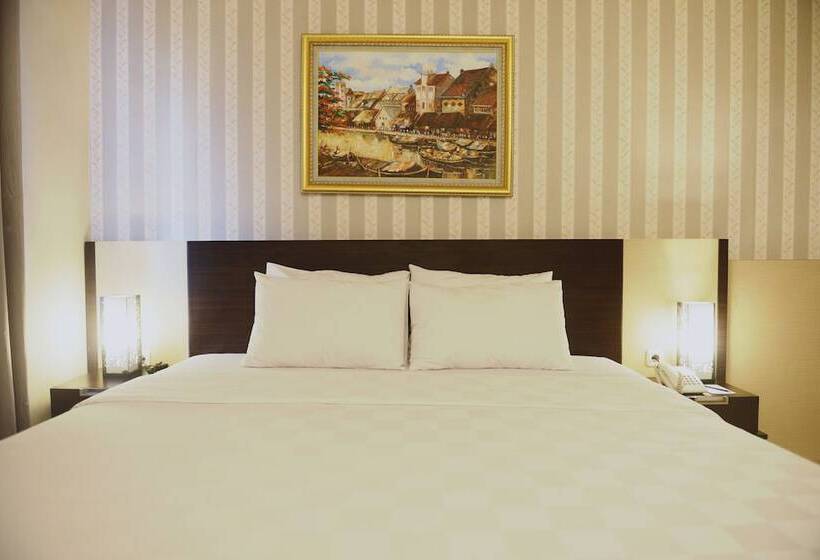 בית מלון כפרי 88 Diponegorojember By Wh