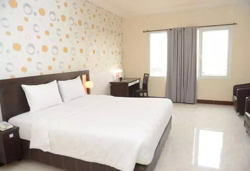 Hotel 88 Diponegorojember By Wh