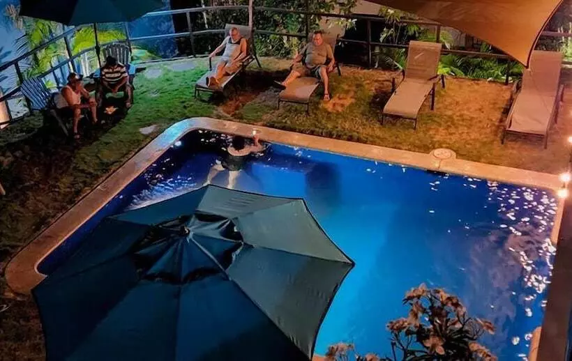 هتل Alma Azul