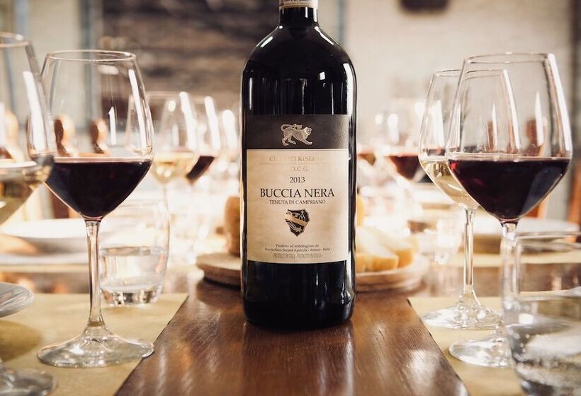 ホテル Buccia Nera