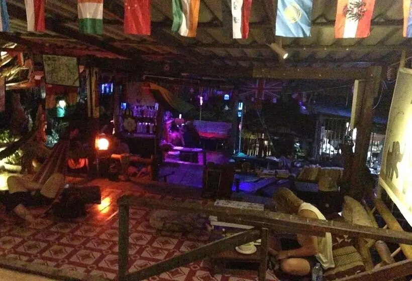 هتل Lipe Camping Zone & Bungalows