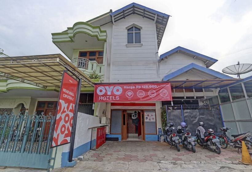 فندق Reddoorz Near Mall Ciputra 2