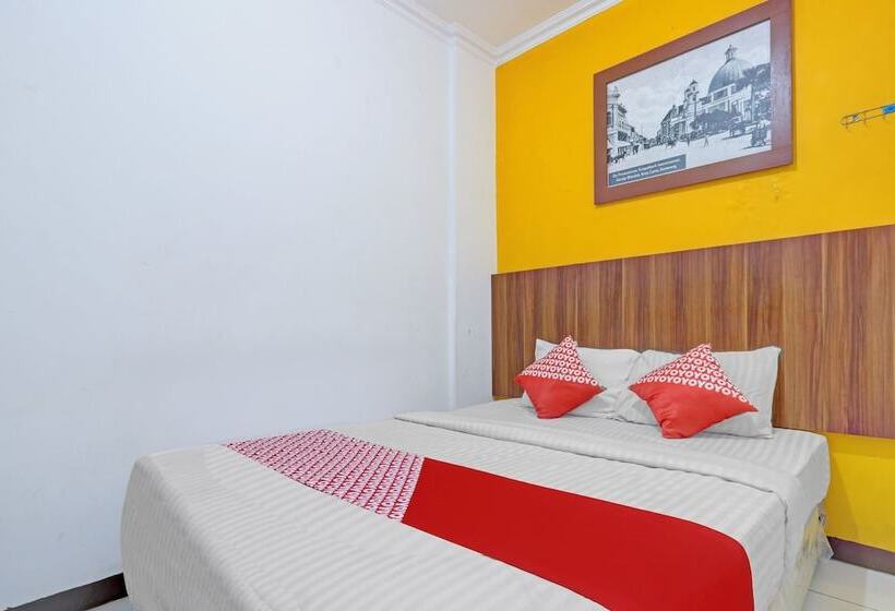 فندق Reddoorz Near Mall Ciputra 2