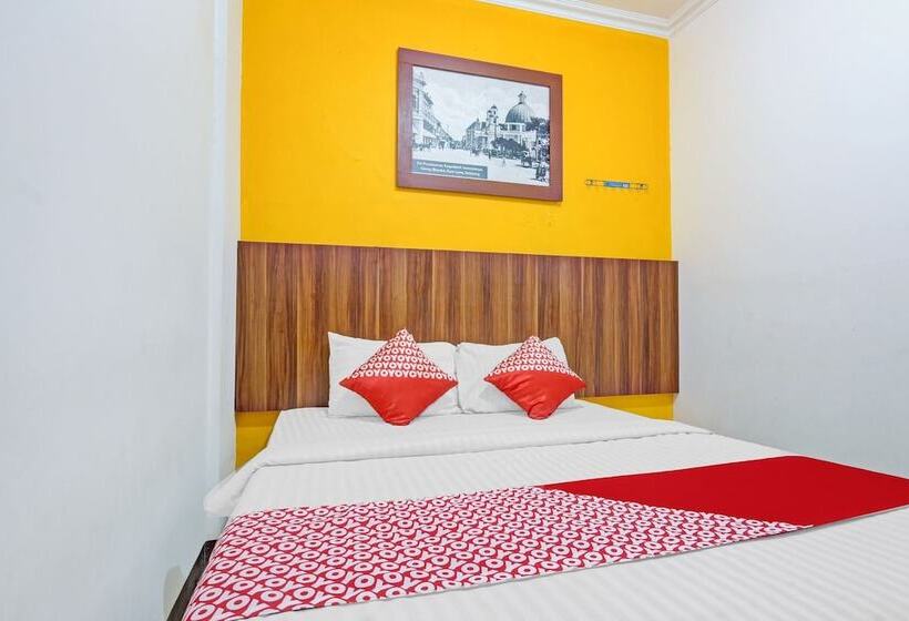 فندق Reddoorz Near Mall Ciputra 2