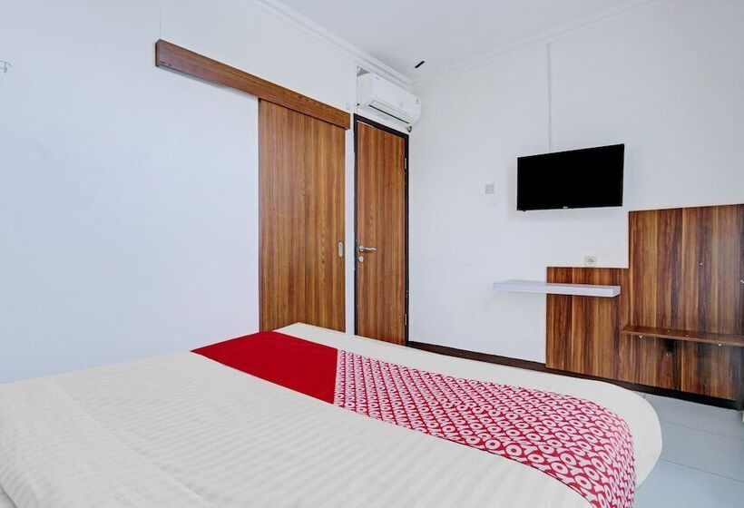 فندق Reddoorz Near Mall Ciputra 2