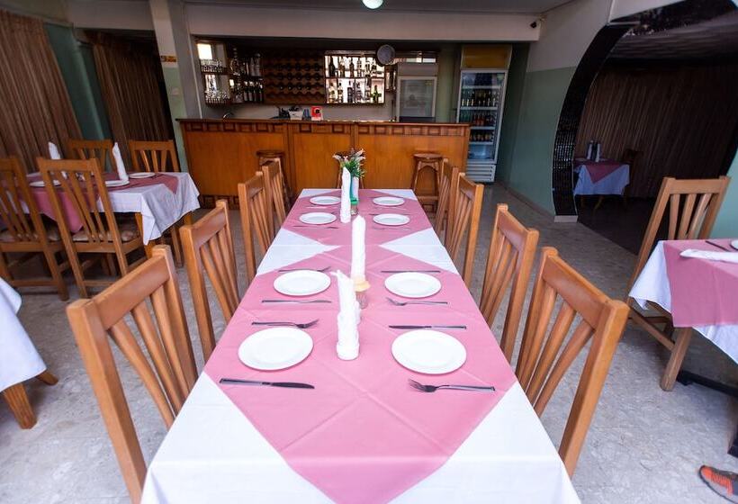 בית מלון כפרי Sam S Cottage