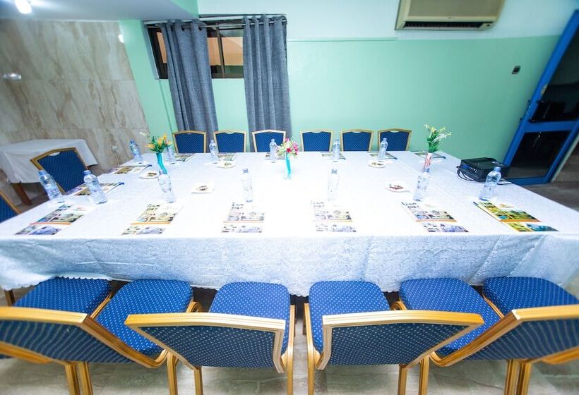 בית מלון כפרי Sam S Cottage