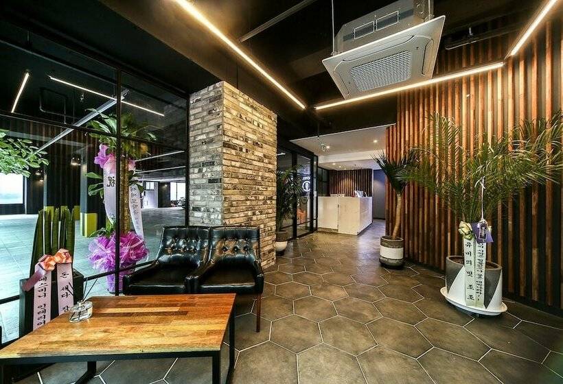 בית מלון כפרי U