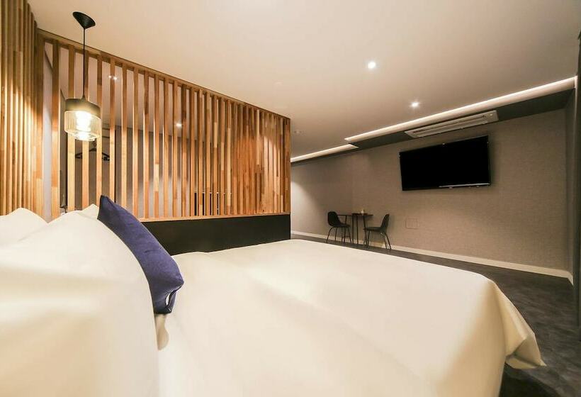 בית מלון כפרי U