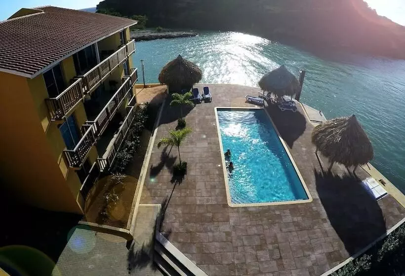 Palapa Beach Resort