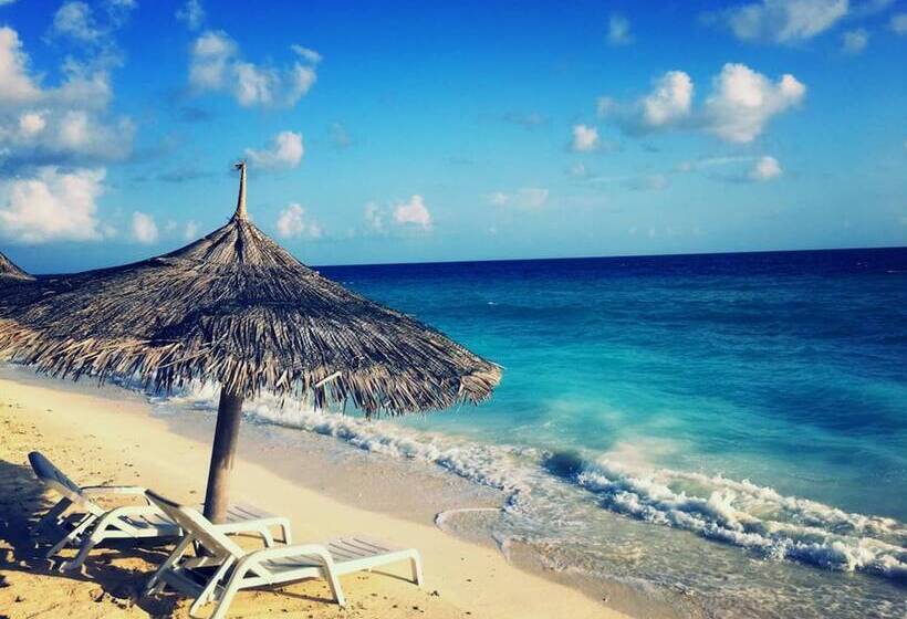 پانسیون Athiri Inn