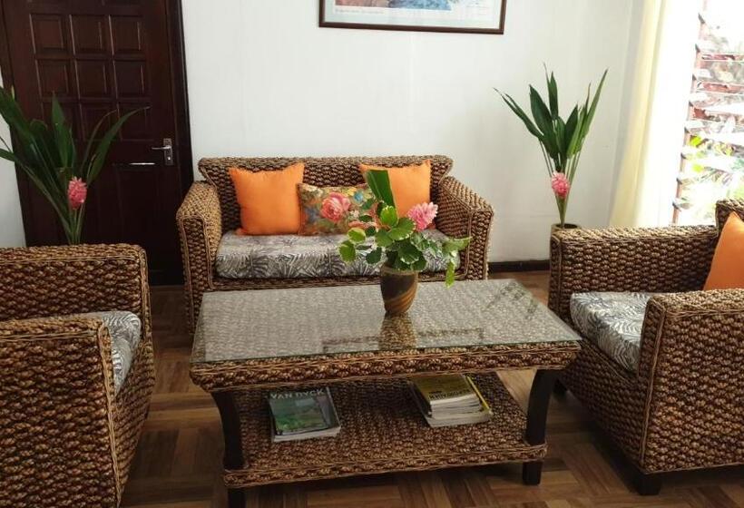 پانسیون Belle Des Iles