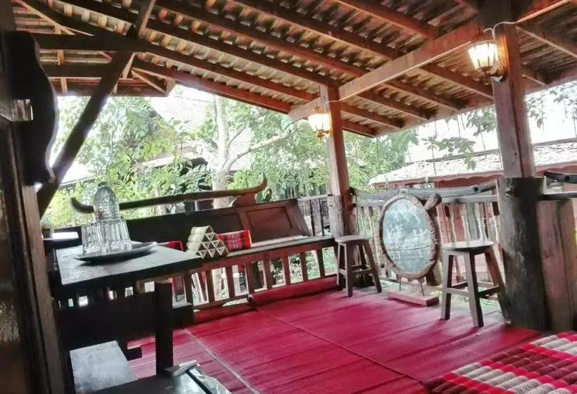 پانسیون Kad Sala Lanna Cultural Homestay