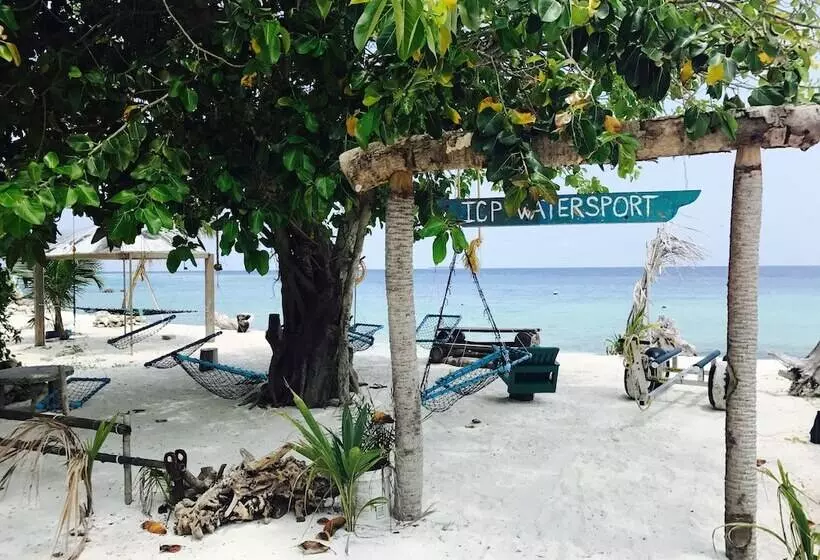 پانسیون Noovilu Suites Maldives