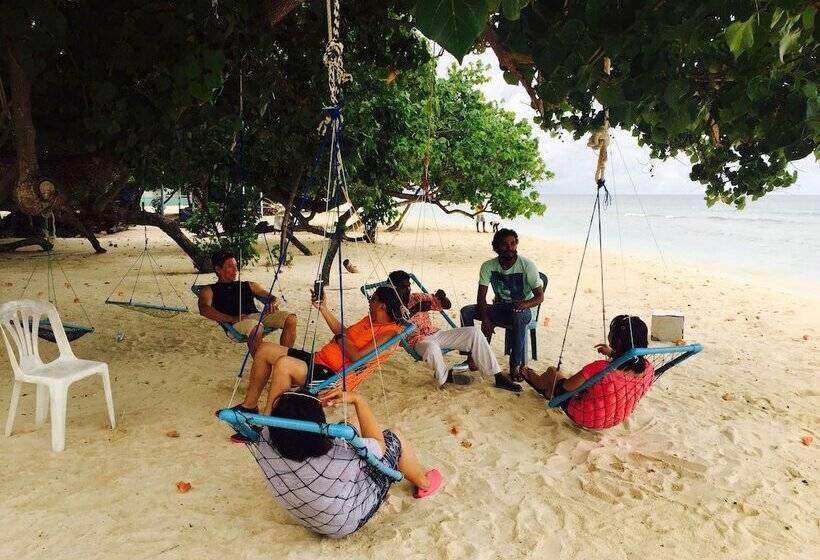 Pensió Noovilu Suites Maldives