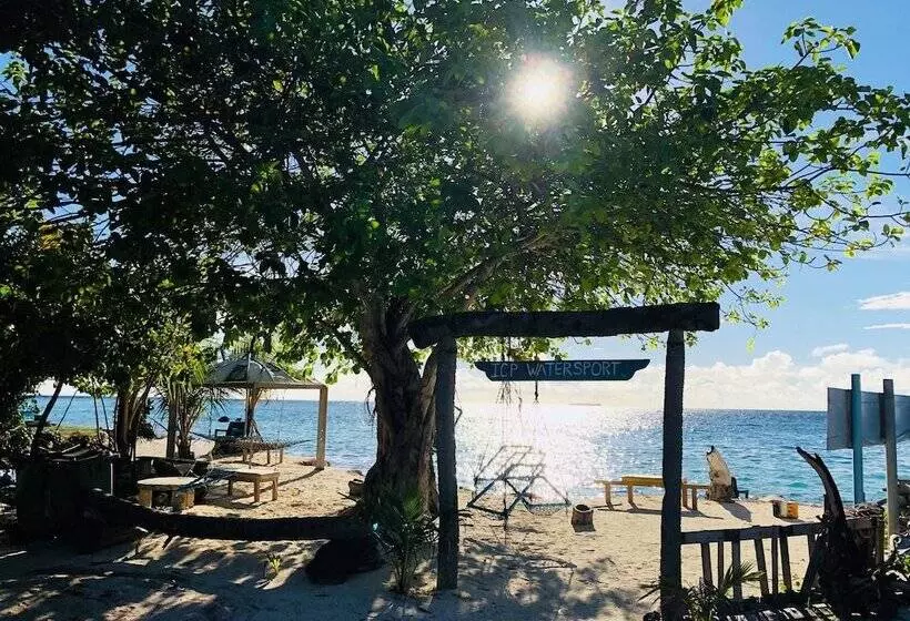 پانسیون Noovilu Suites Maldives