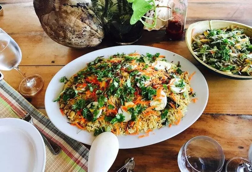 پانسیون Noovilu Suites Maldives