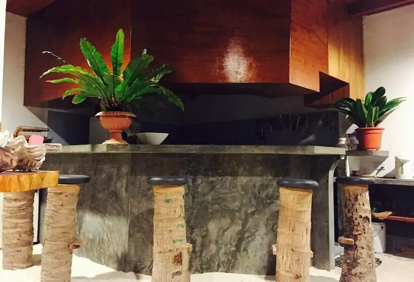 پانسیون Noovilu Suites Maldives