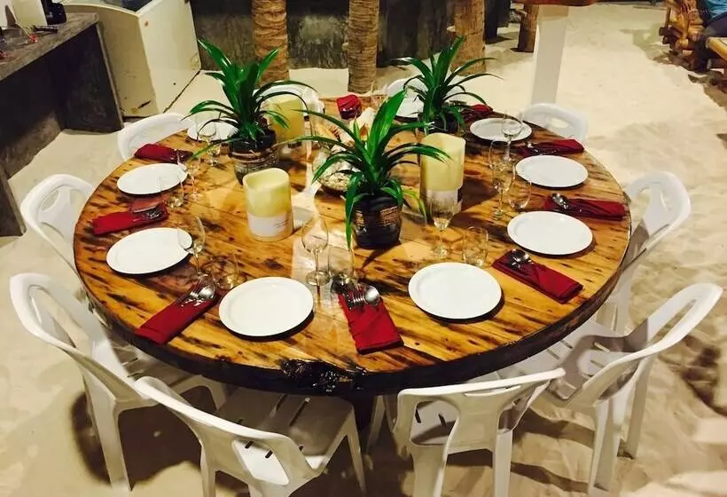 پانسیون Noovilu Suites Maldives