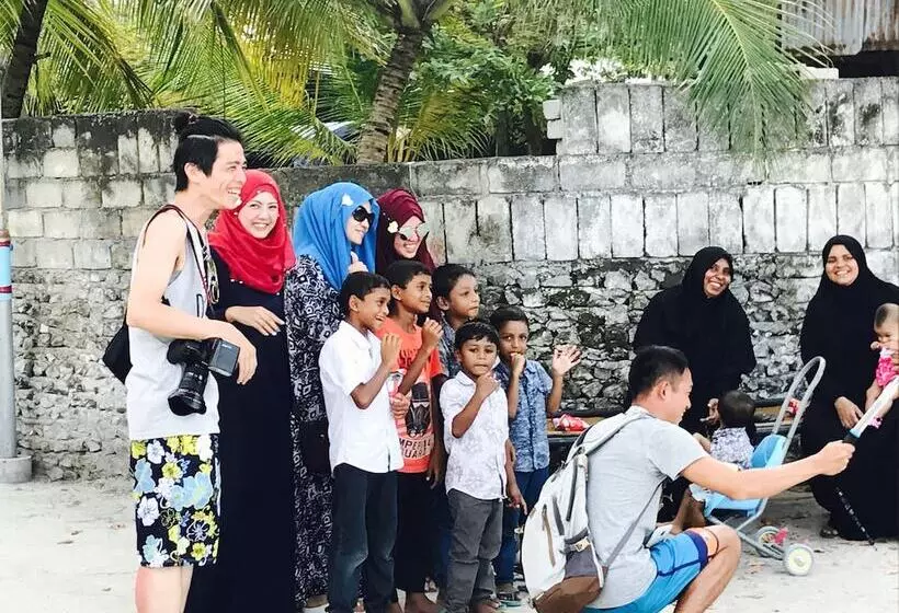 پانسیون Noovilu Suites Maldives