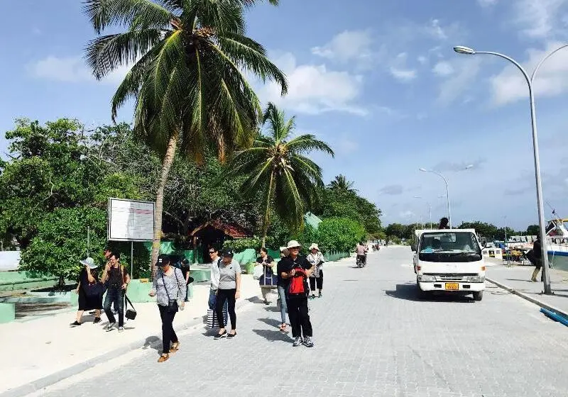 پانسیون Noovilu Suites Maldives