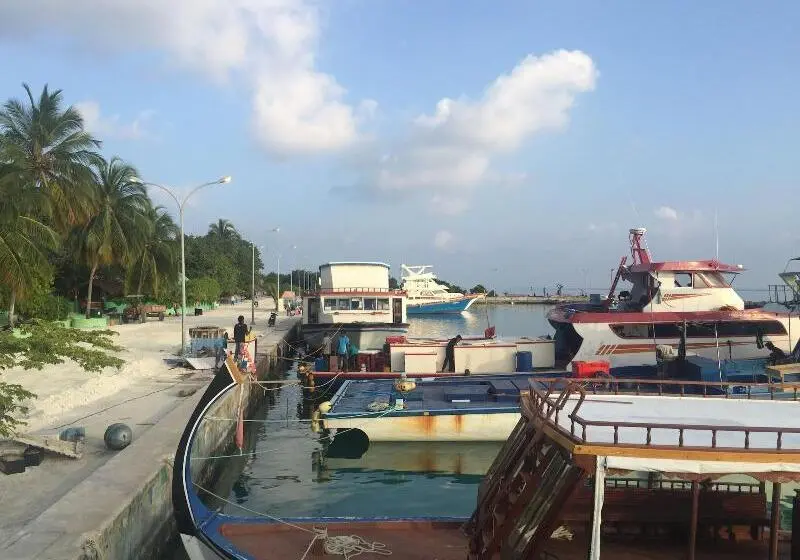پانسیون Noovilu Suites Maldives