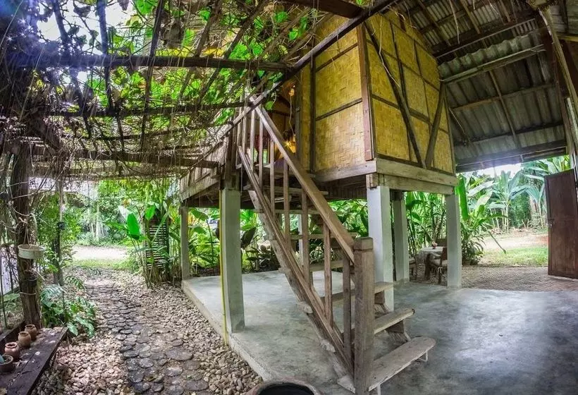 Majatalo Oeychandha Villa