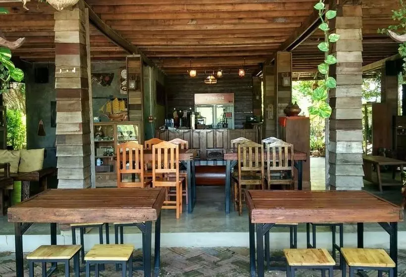 Majatalo Oeychandha Villa