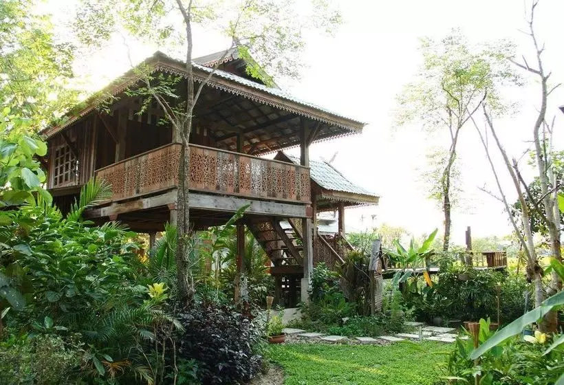 Majatalo Oeychandha Villa