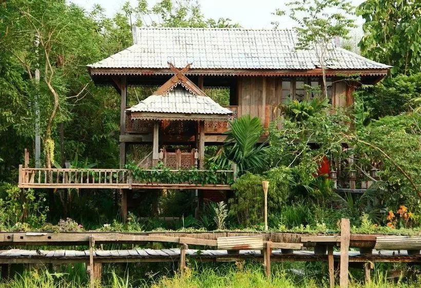 Majatalo Oeychandha Villa