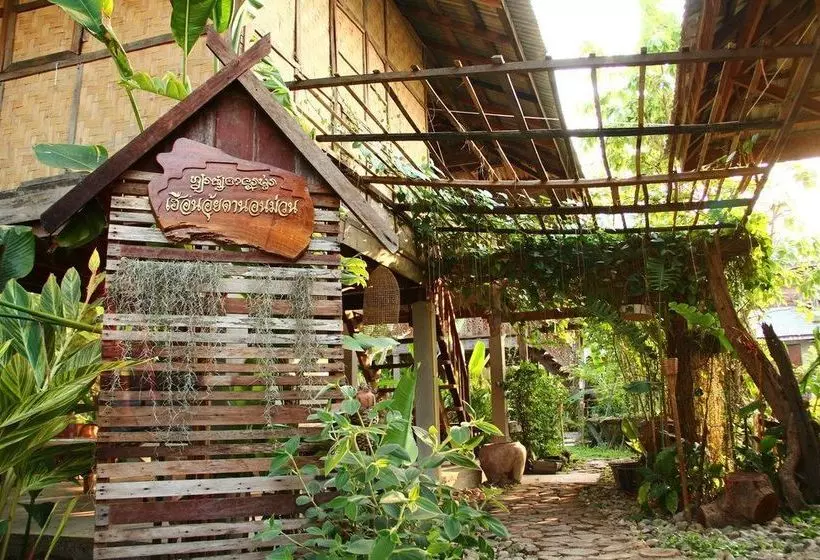 Majatalo Oeychandha Villa