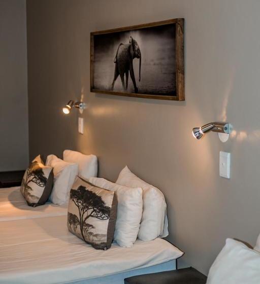 پانسیون Out Of Africa Guesthouse