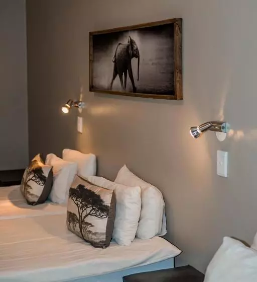 پانسیون Out Of Africa Guesthouse