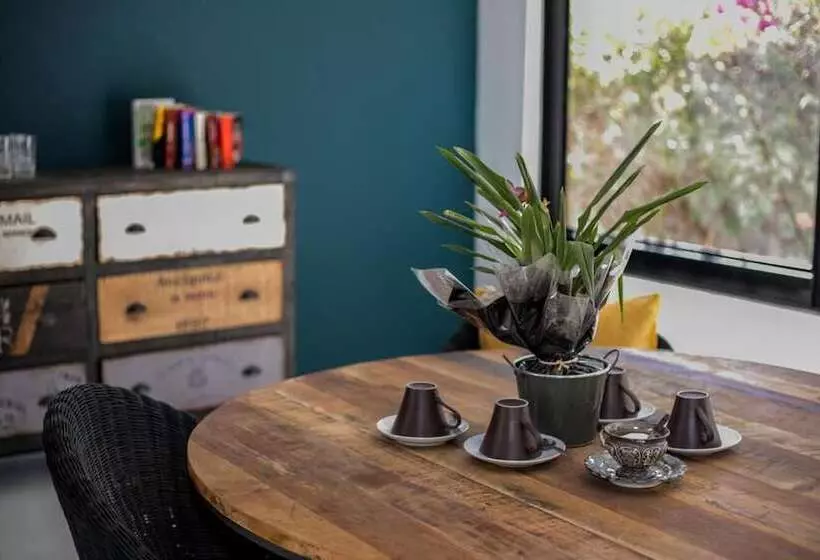 پانسیون Out Of Africa Guesthouse