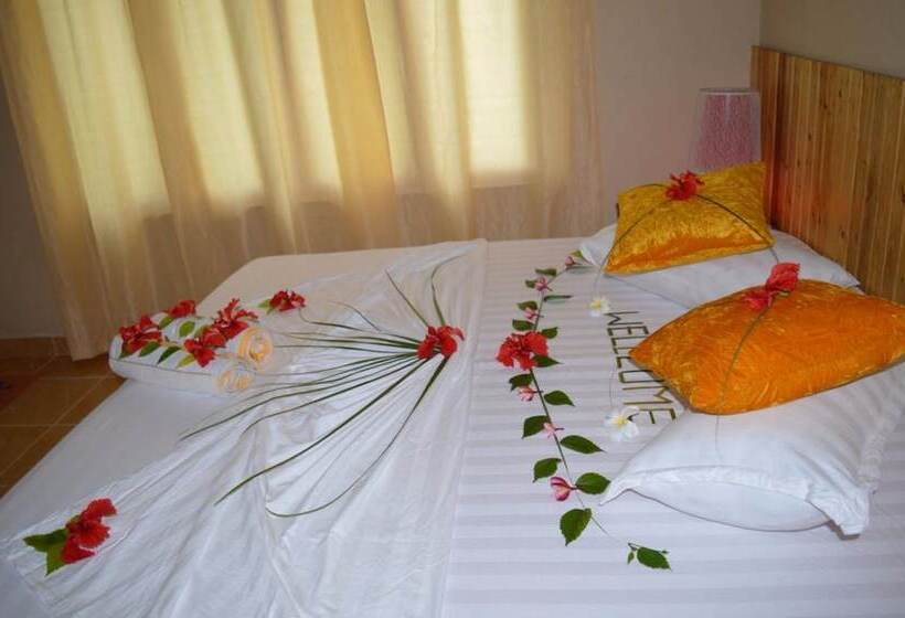 پانسیون Summer Shade Maldives