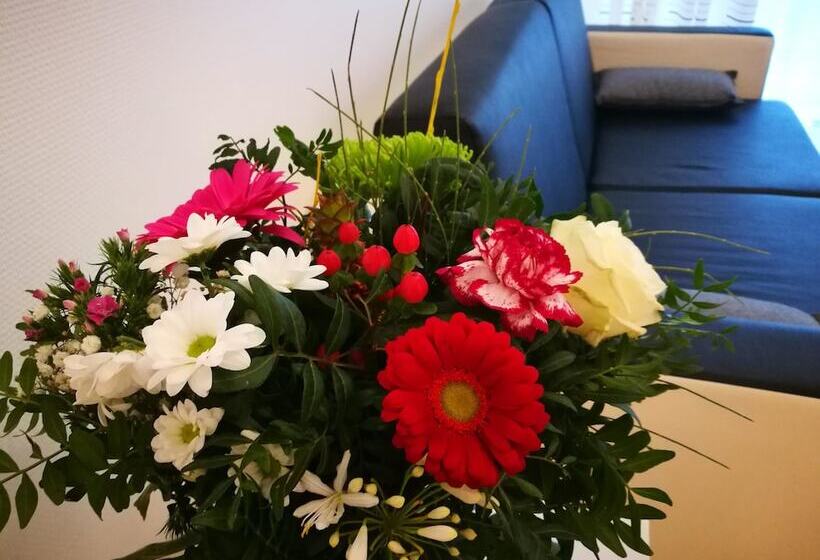 Shs Suite Home Sweet Strassen Iii