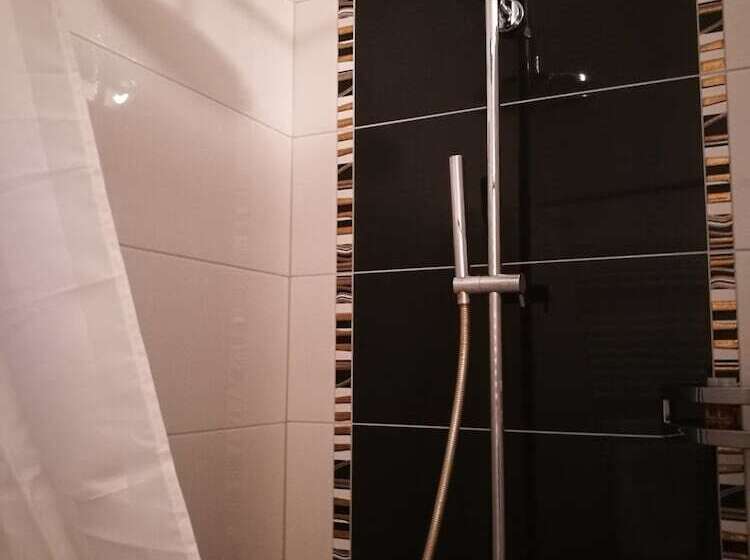 Shs Suite Home Sweet Strassen Iii