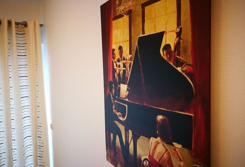 Shs Suite Home Sweet Strassen Iii