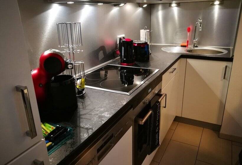 Shs Suite Home Sweet Strassen Iii