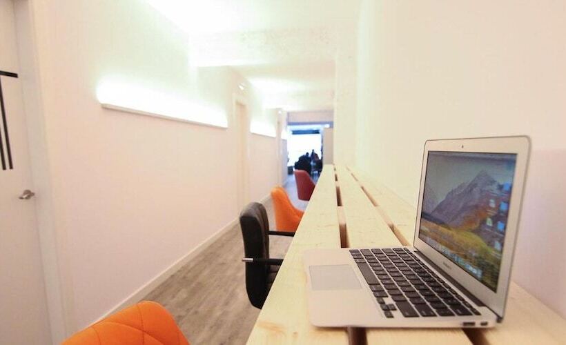 هاستل Enjoy Santander